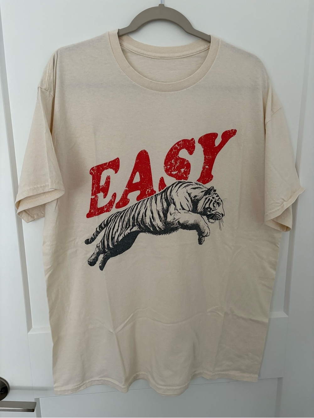 Women’s Cream 'Easy' Tiger Graphic Tee